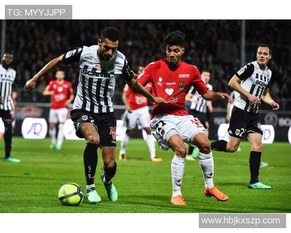 巴黎日尔曼迎战卡昂争夺法甲积分榜重要胜利