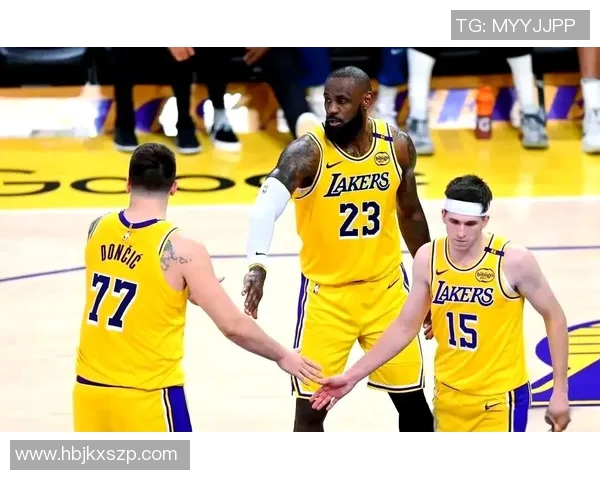 2010年NBA季后赛爵士与湖人激战回顾及精彩瞬间分析