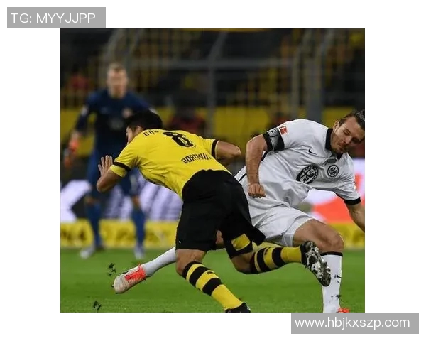 多特与拜仁激战在即谁能在德甲巅峰对决中笑到最后