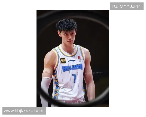 曾凡博：从篮球新星到职业生涯的蜕变与挑战之路